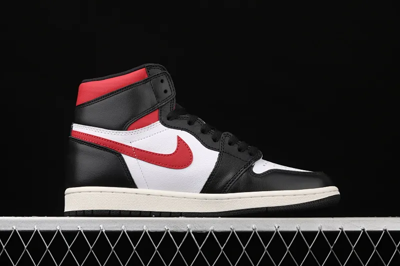 All categories Air Jordan Jordan series basketball shoes Air Jordan 1 High H version Air Jordan 1 Retro High OG "Gym red" AJ1 Joe 1 black and white red 555088-061